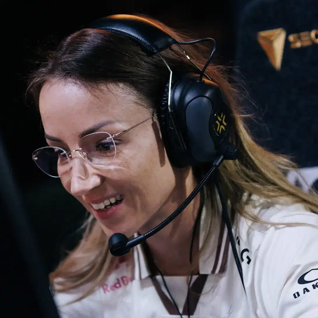 La légende de G2 Gozen, Petra, prend sa retraite après une dizaine de titres sur Valorant