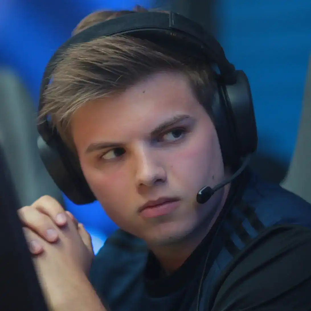 Des escrocs ont piraté le compte Steam de Kjaerbye