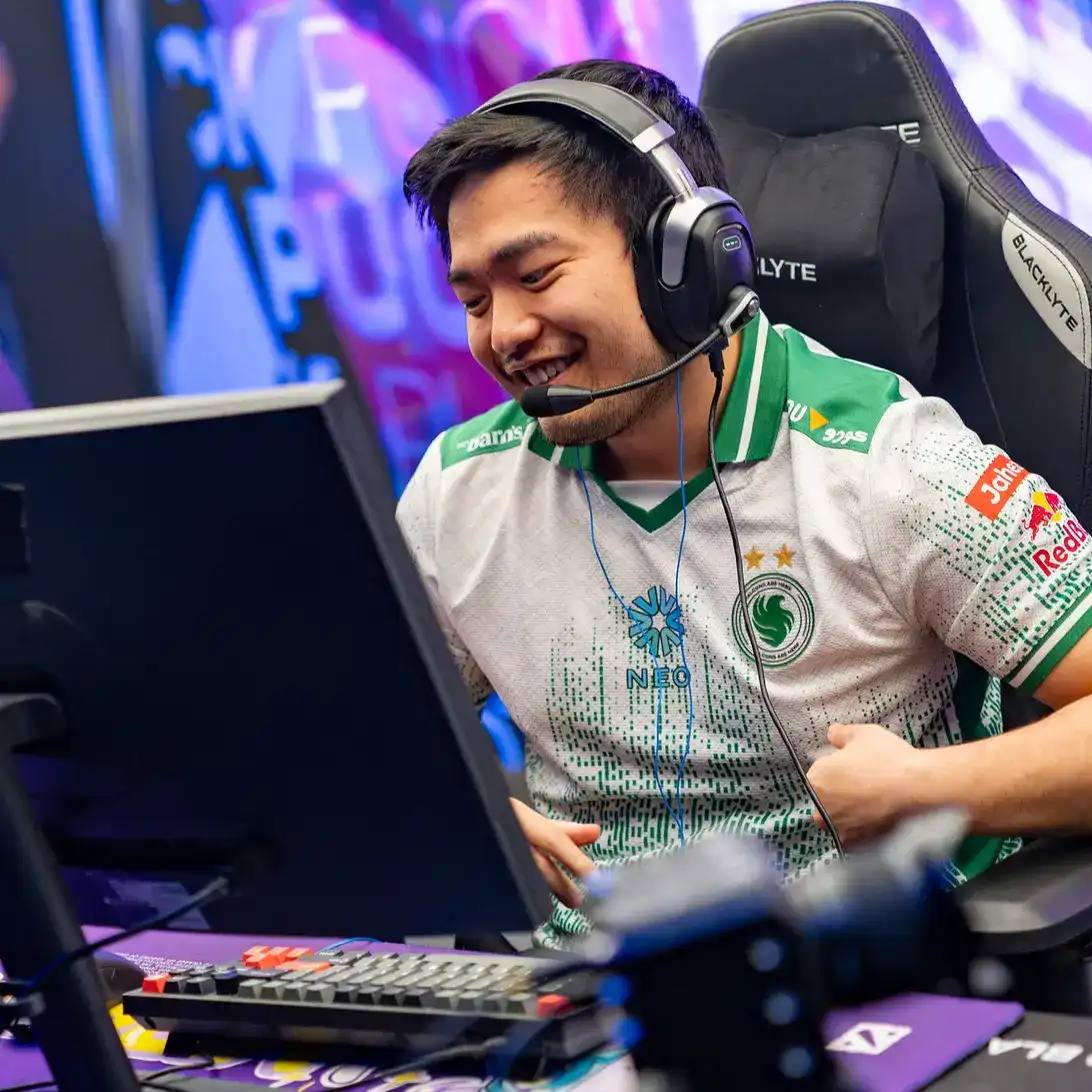 Team Falcons assure sa place en playoffs de la DreamLeague Saison 27